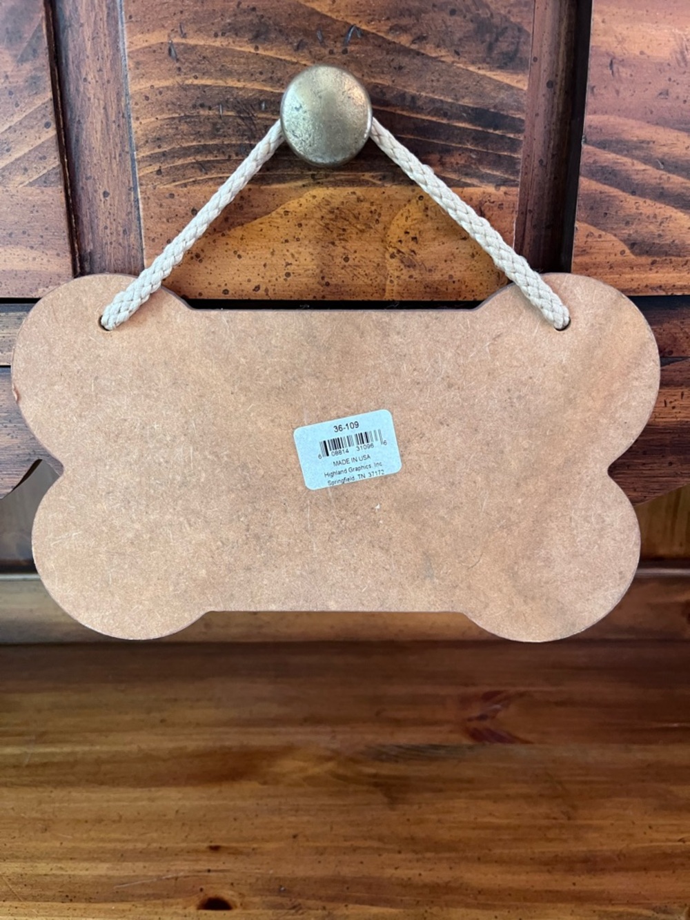 English Bulldog Bone-Shaped Hanging Sign - Picture 3 of 5